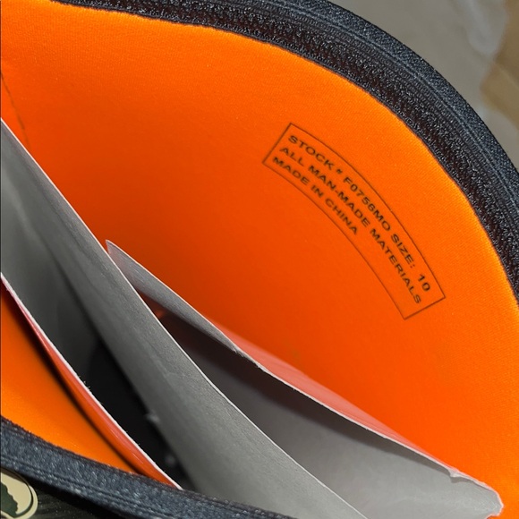 Men's Mossy Oak All Weather Muck Boots - Picture 8 of 12